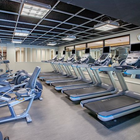 Crowne Plaza Louisville Airport Expo Ctr By Ihg Екстериор снимка