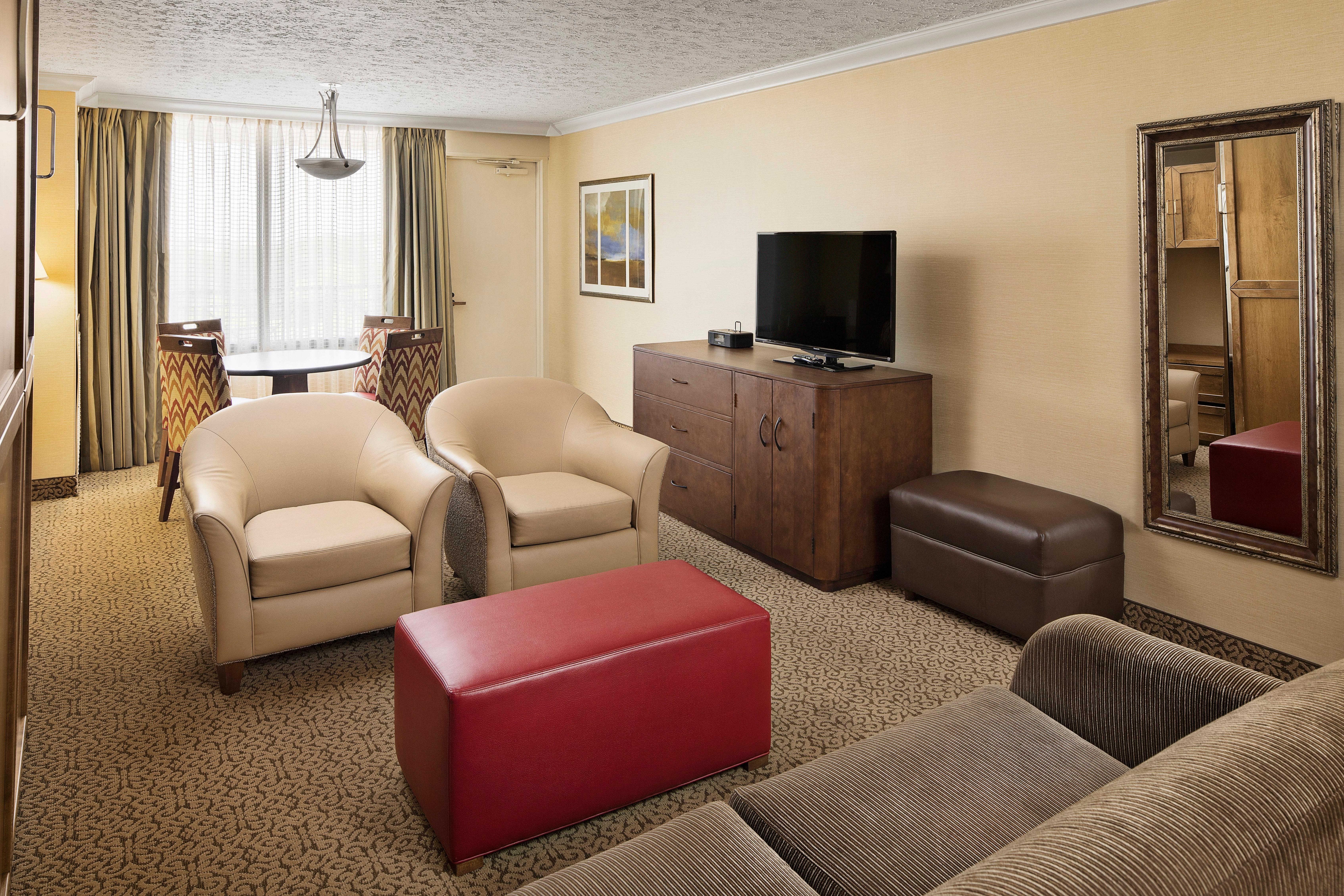 Crowne Plaza Louisville Airport Expo Ctr By Ihg Екстериор снимка
