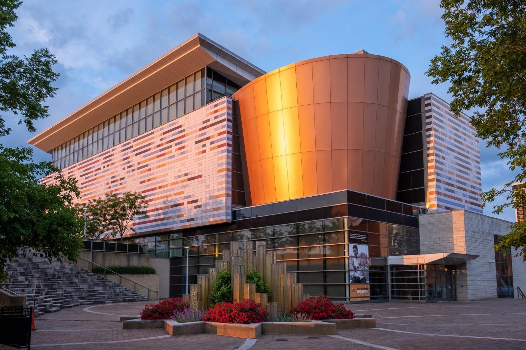 Crowne Plaza Louisville Airport Expo Ctr By Ihg Екстериор снимка