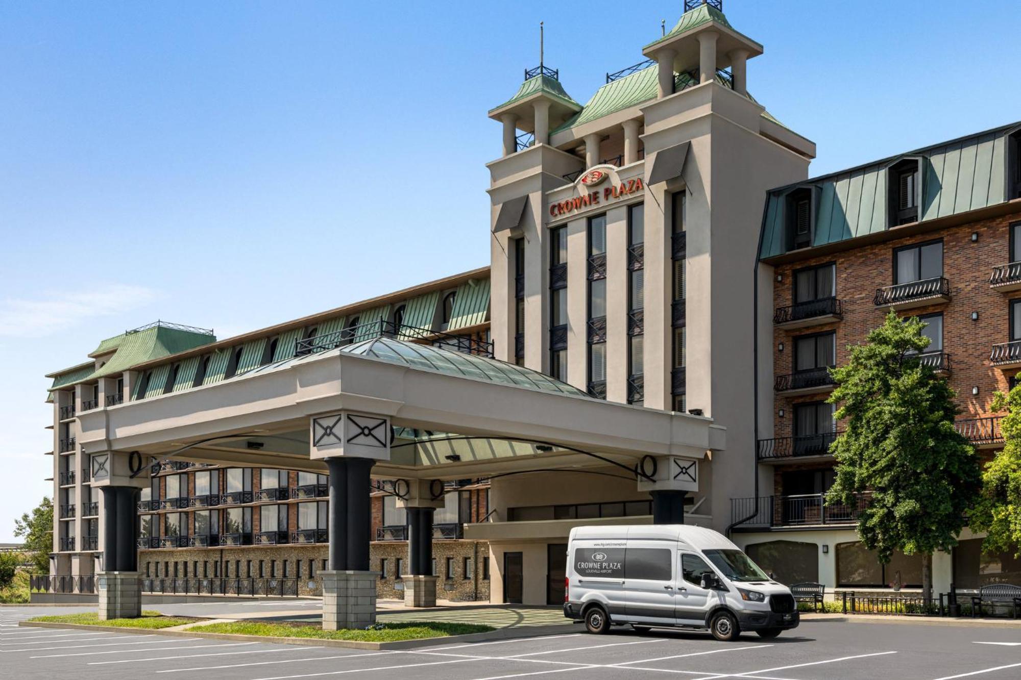Crowne Plaza Louisville Airport Expo Ctr By Ihg Екстериор снимка