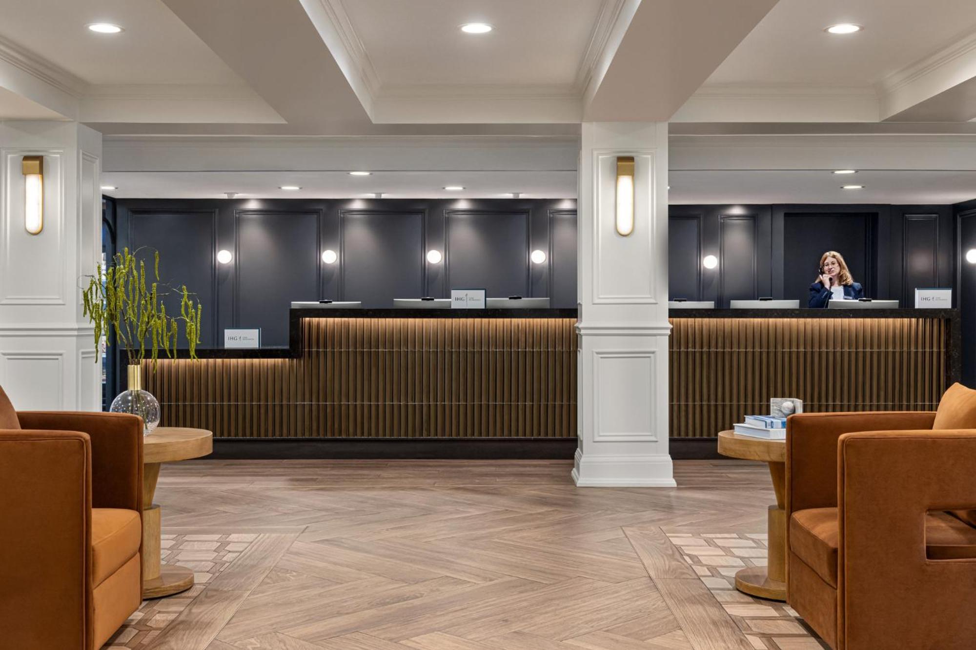 Crowne Plaza Louisville Airport Expo Ctr By Ihg Екстериор снимка